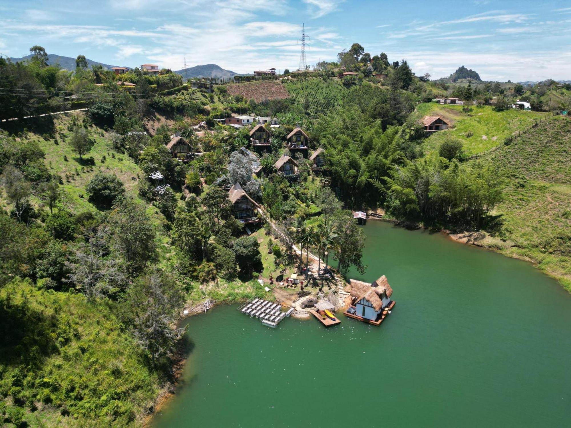 Ibuku Hotel Guatape - Chalets מראה חיצוני תמונה