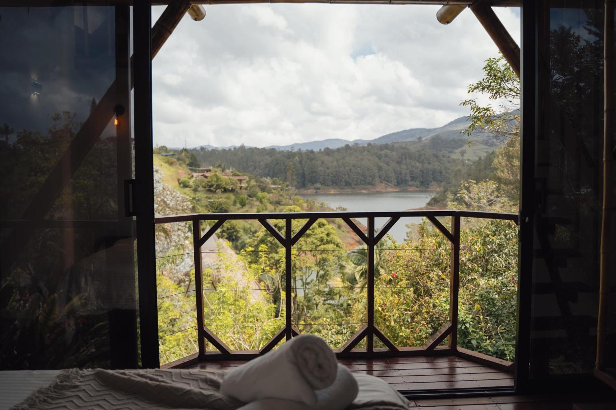 Ibuku Hotel Guatape - Chalets חדר תמונה