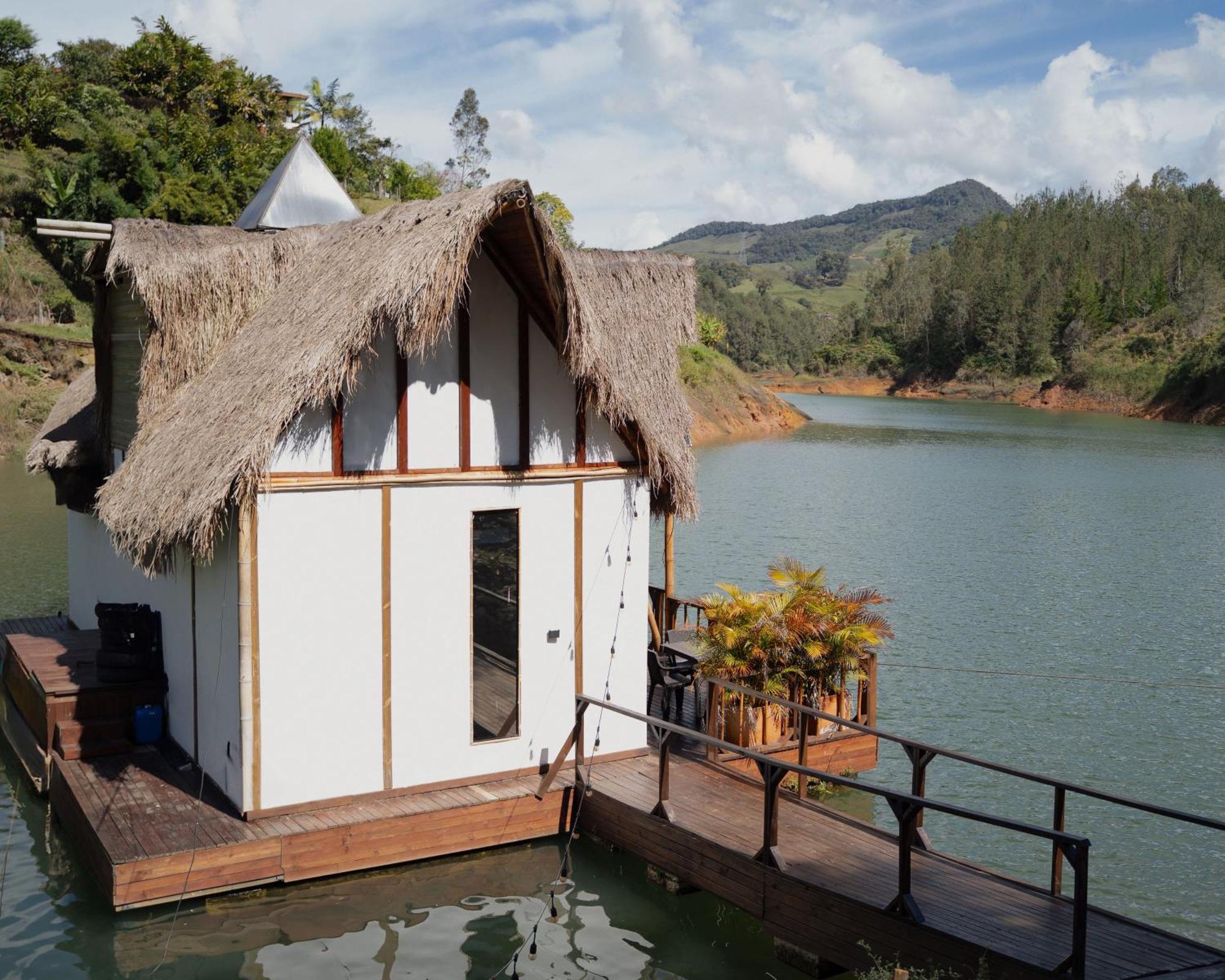 Ibuku Hotel Guatape - Chalets חדר תמונה