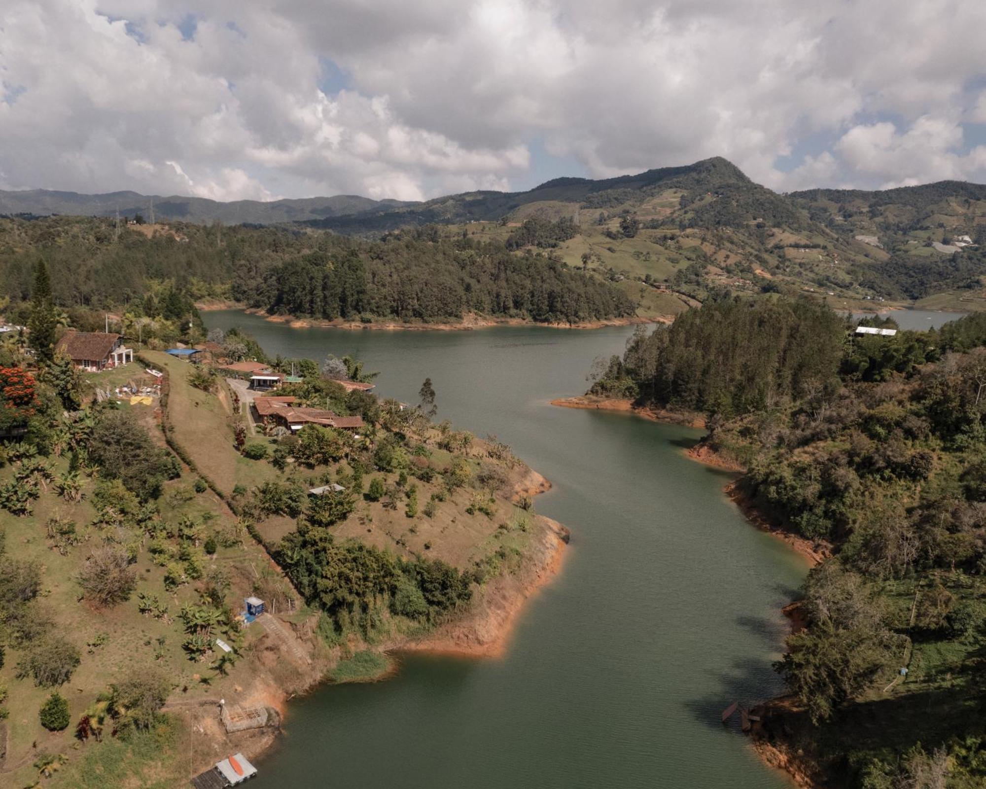 Ibuku Hotel Guatape - Chalets מראה חיצוני תמונה
